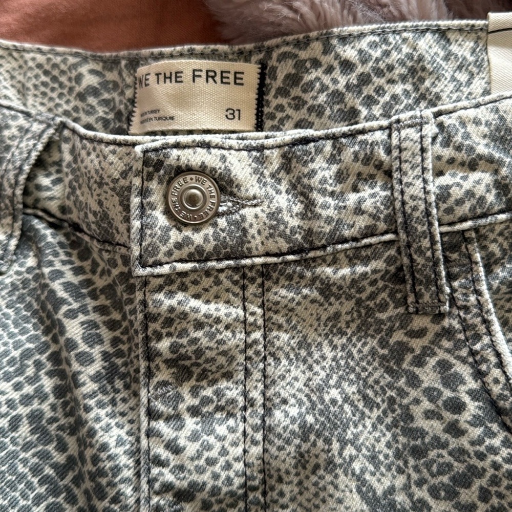 Free People Good Luck Barrel Jeans Python. Size 31. BNWT.